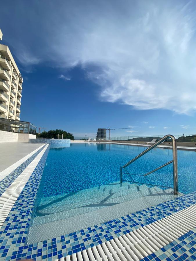 Comfort With Sea View And Swimming Pool