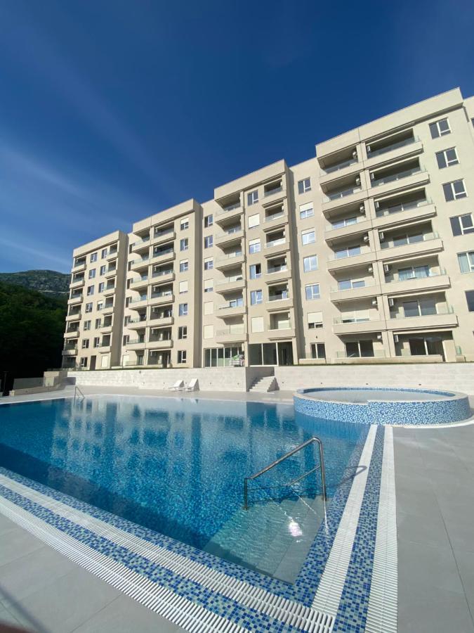 Comfort With Sea View And Swimming Pool