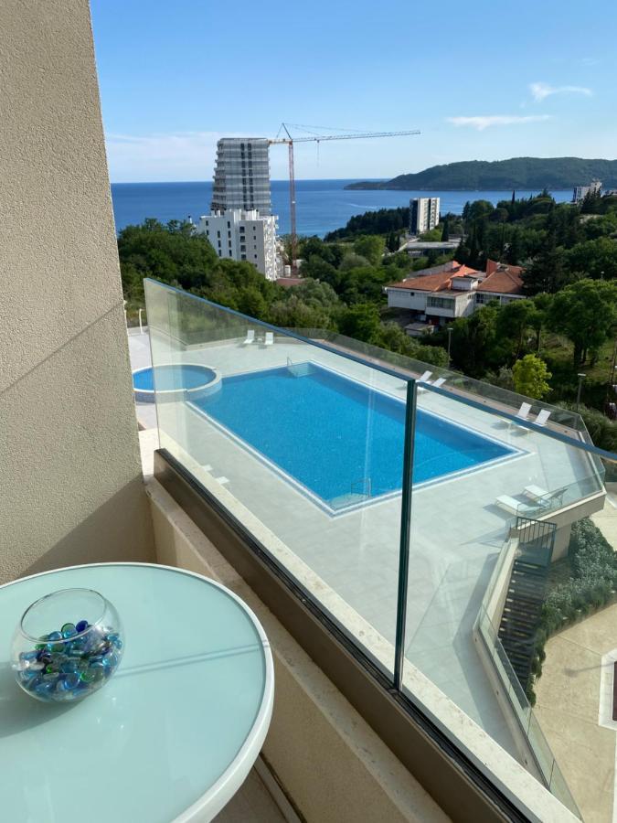 Comfort With Sea View And Swimming Pool *